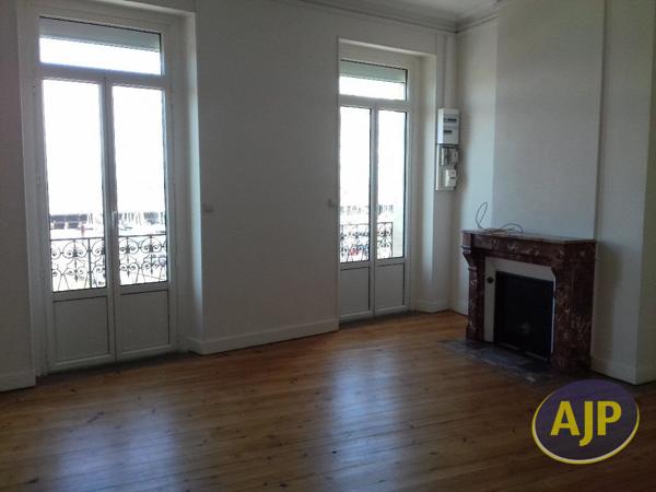 Vente immeuble Pauillac : 316 500 € - AJP Pauillac Immobilier