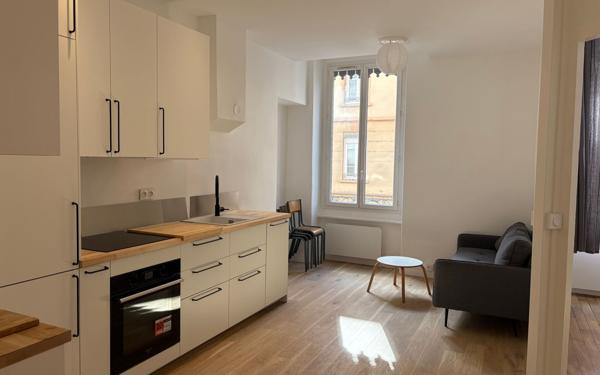 Appartement à louer    2 pièces • 40,49 m2 Lyon 7