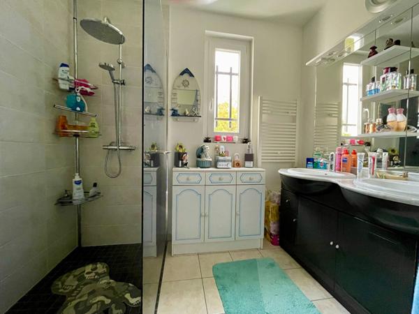 Pavillon à Angles - Quartier résidentiel Proche Commerces