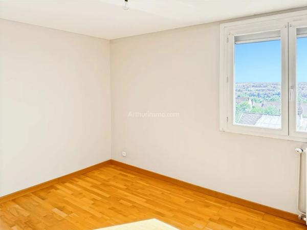 Vente                                                      Appartement
                        
                     4 pièces                      81 m2                     à Thorigny-sur-Marne