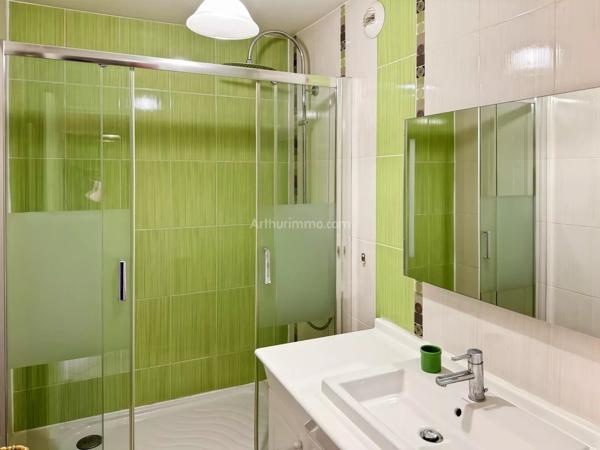 Vente                                                      Appartement
                        
                     4 pièces                      81 m2                     à Thorigny-sur-Marne