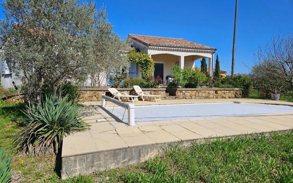 Maison à vendre    5 pièces •  Les Vans