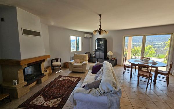 Maison à vendre    5 pièces •  Les Vans