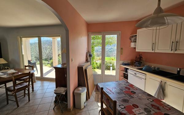 Maison à vendre    5 pièces •  Les Vans