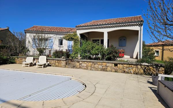 Maison à vendre    5 pièces •  Les Vans