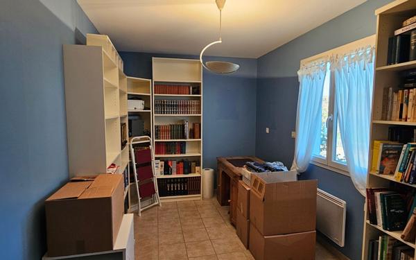 Maison à vendre    5 pièces •  Les Vans