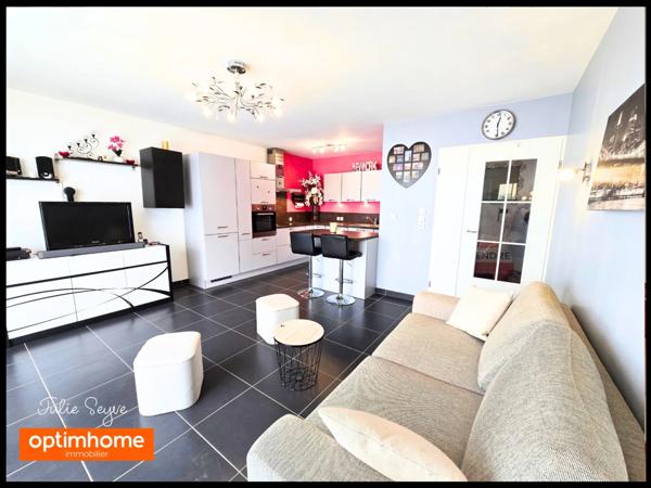 Appartement 2 Pièces de 49 m² avec grand balcon - Garage + Place de Parking - Orientation Sud-Ouest