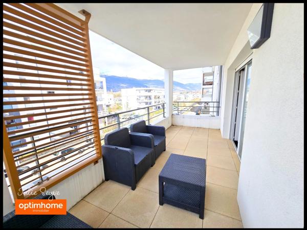 Appartement 2 Pièces de 49 m² avec grand balcon - Garage + Place de Parking - Orientation Sud-Ouest