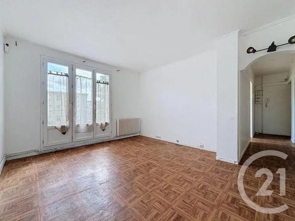 Appartement F3 à vendre  3 pièces - 53 m 2   CLICHY SOUS BOIS  - 93