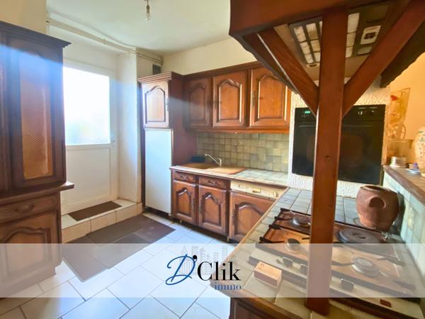 Ensemble immobilier à rénover à vendre en centre-ville de LAVAL ! Laval (53000)