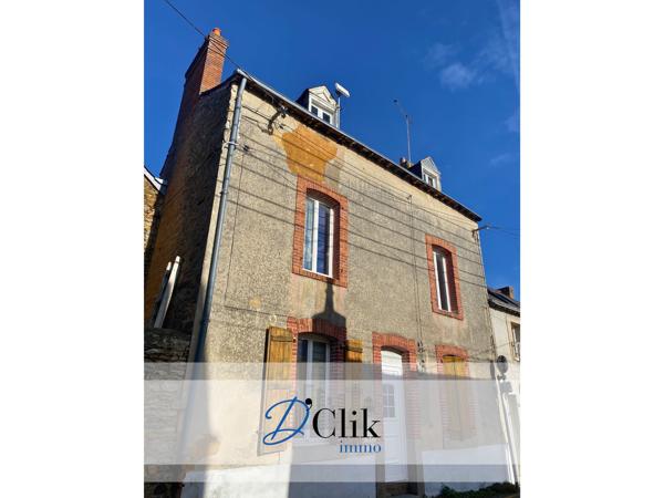 Ensemble immobilier à rénover à vendre en centre-ville de LAVAL ! Laval (53000)