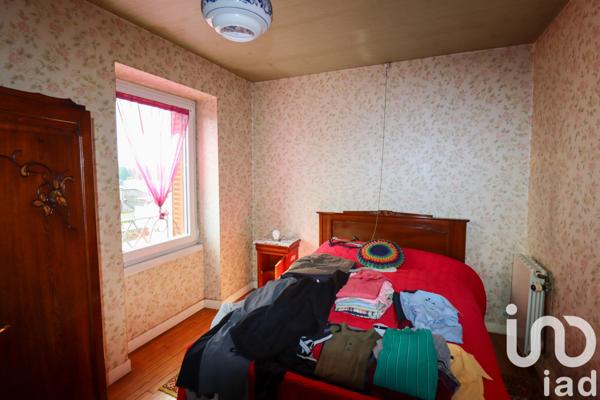 House for sale 5 rooms 90 m² Ussel