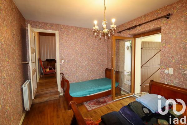 House for sale 5 rooms 90 m² Ussel