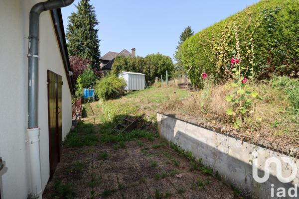 House for sale 5 rooms 90 m² Ussel