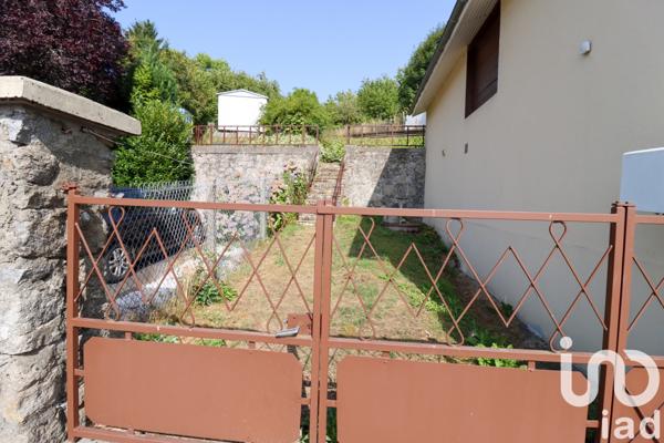 House for sale 5 rooms 90 m² Ussel