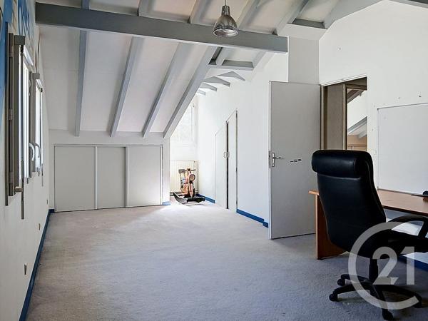 Maison à vendre  7 pièces - 180,25 m 2   MERIGNAC  - 33
