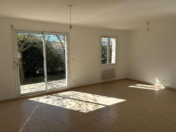 Villa plain pied 82m² sur terrain piscinable de 428m² avec garage