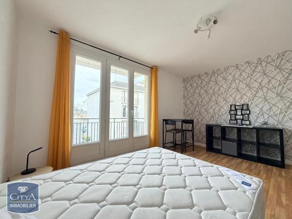 Appartement à louer 1 pièce 26.12m² Tours (37000)