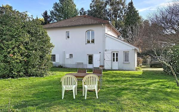 Maison à vendre    6 pièces • 130 m2 Lons