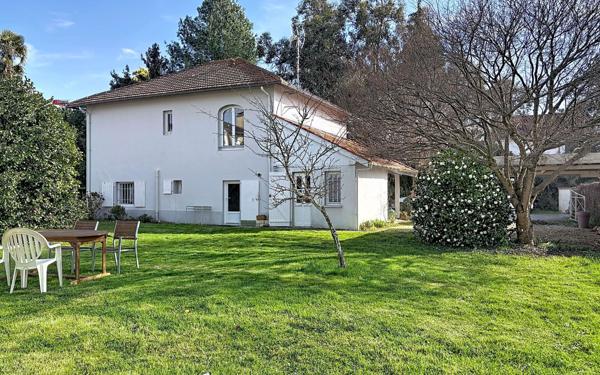 Maison à vendre    6 pièces • 130 m2 Lons