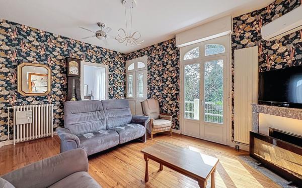 Maison à vendre    6 pièces • 130 m2 Lons