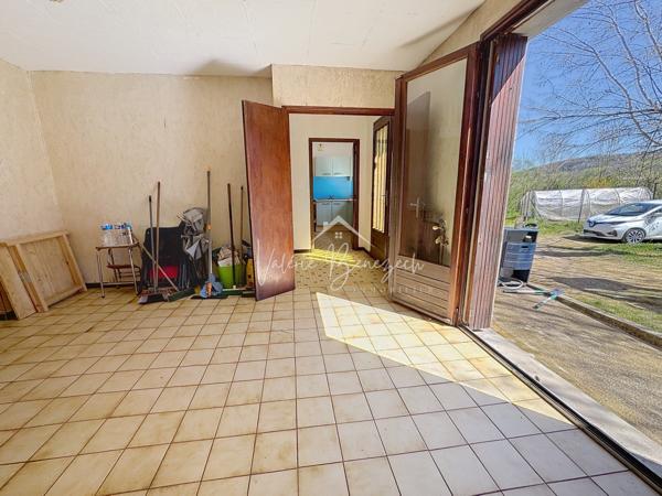 Camarès (12360) Maison T5 avec 4190m2 terrain – Hameau calme à 3 min de Camarès