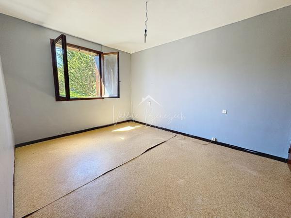 Camarès (12360) Maison T5 avec 4190m2 terrain – Hameau calme à 3 min de Camarès