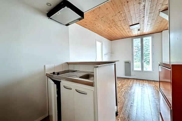 APPARTEMENT - F1 - 21.33m - VITR YSUR SEINE - HOTEL DE VILLE