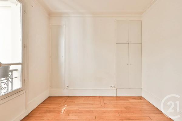 Appartement F3 à vendre  3 pièces - 50,76 m 2   PARIS  - 75016