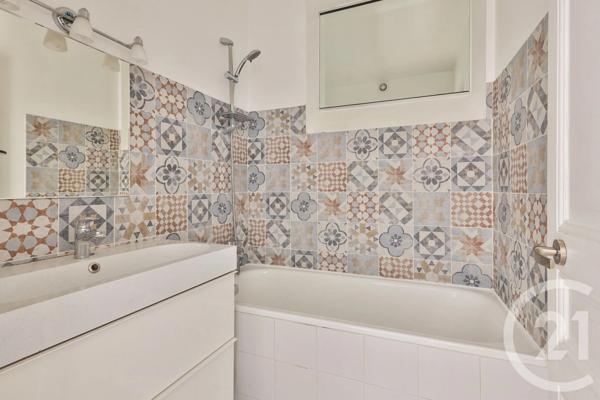 Appartement F3 à vendre  3 pièces - 50,76 m 2   PARIS  - 75016