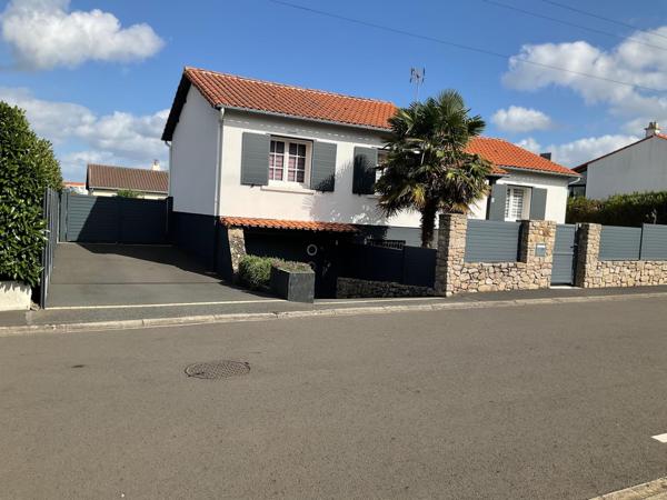 Maison à CHOLET, 49300 - 4 pièces 91m²