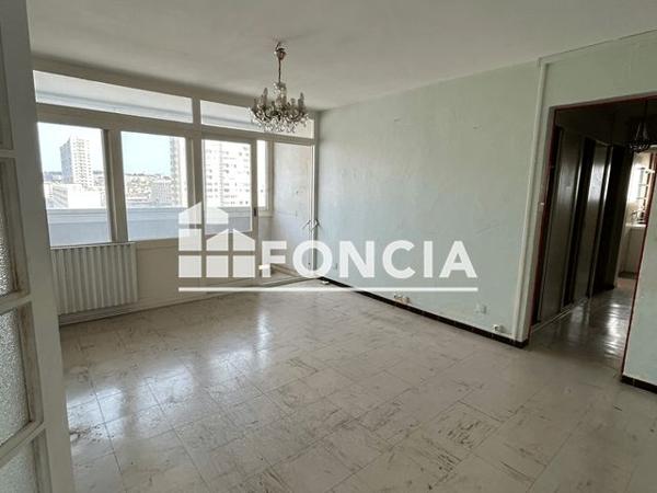 Location Appartement 3 pièces 68 m² - AVE DU PORT DE PLAISANCE Toulon 83000