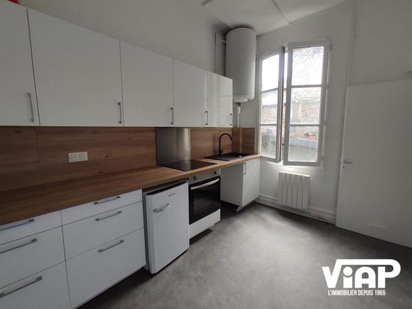 GRAND STUDIO DE 33m² - HYPER CENTRE VILLE - LIMOGES , Limoges GRAND STUDIO DE 33m² - HYPER CENTRE VILLE - LIMOGES , Limoges