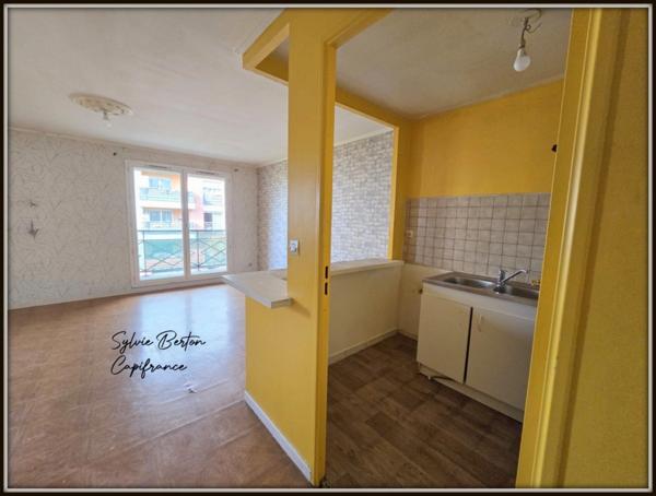 Sevran - Appartement 2 pièces - 43 m2 avec balcon et parking