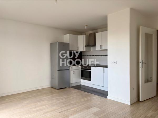 APPARTEMENT 2 PIÈCES (44m²) À RIS-ORANGIS