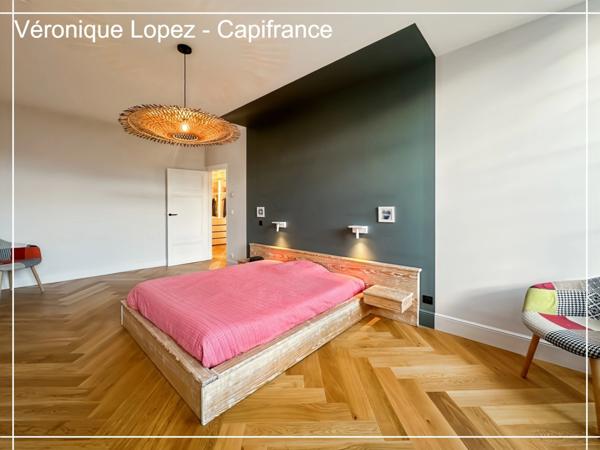 Agen, cœur de ville, superbe maison en pierre de 266 m² entièrement rénovée, jardin, piscine, atelier, garage 5 voitures