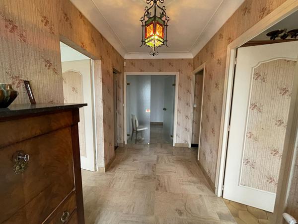 Maison familiale 7 pièces à vendre à Doué-en-Anjou