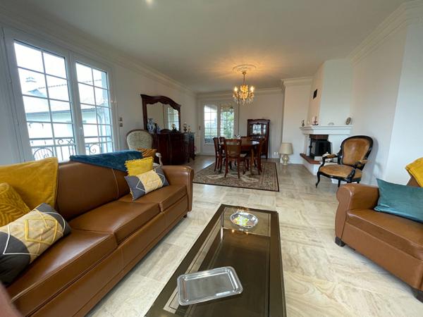 Maison familiale 7 pièces à vendre à Doué-en-Anjou