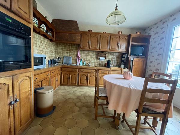 Maison familiale 7 pièces à vendre à Doué-en-Anjou