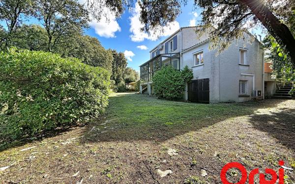 Maison à vendre    5 pièces • 124,09 m2 Castries