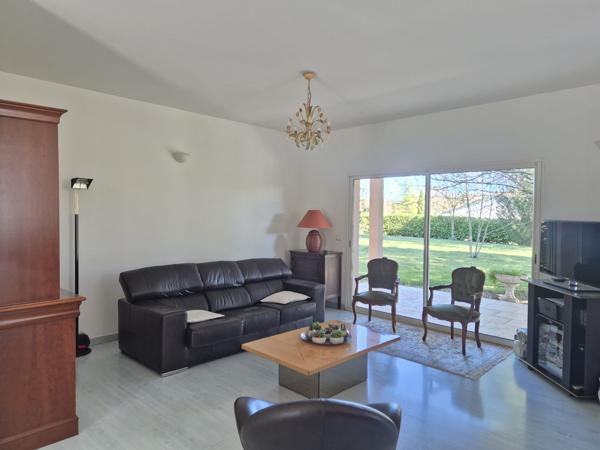 Maison contemporaine à 5 min de la N10