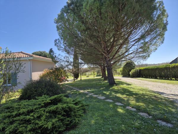 Maison contemporaine à 5 min de la N10