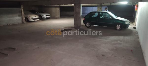 Vente
                Parking / box12 m² - 1 Pièce -
                    POINTE A PITRE (97110)