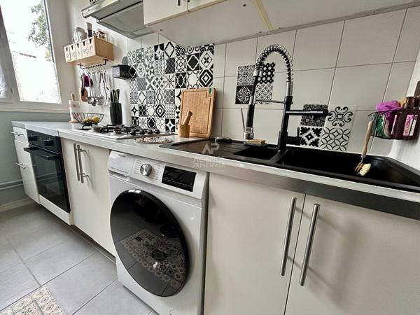 Appartement Poissy 3 pièce(s) 55 m2 €184 000 ** - Référence 9224