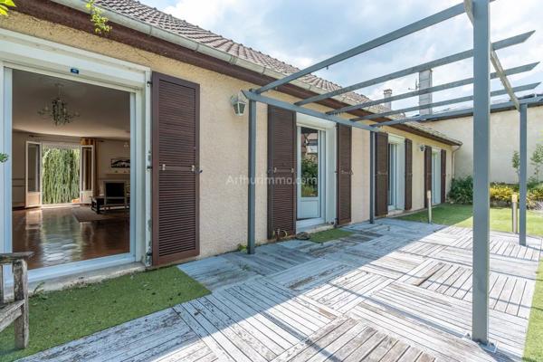 Vente                                                      Maison
                        
                     5 pièces                      120 m2                     à Pomponne