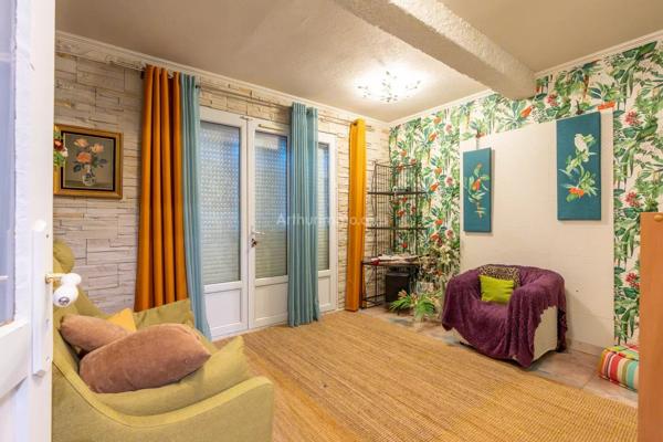 Vente                                                      Maison
                        
                     5 pièces                      120 m2                     à Pomponne