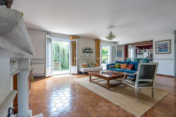 Vente                                                      Maison
                        
                     5 pièces                      120 m2                     à Pomponne