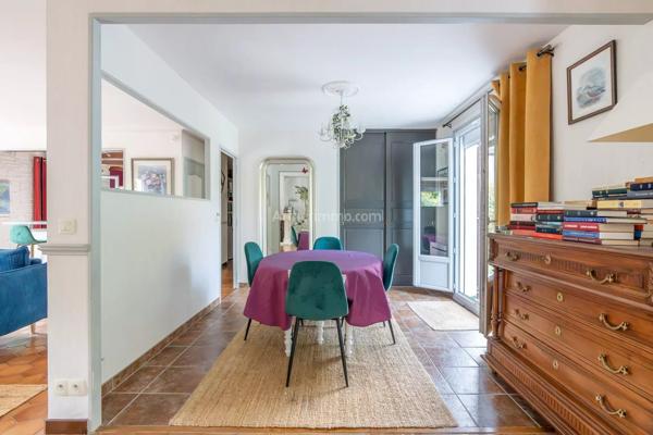 Vente                                                      Maison
                        
                     5 pièces                      120 m2                     à Pomponne