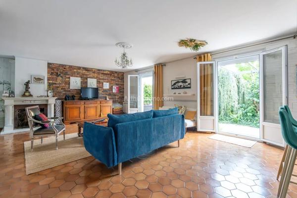 Vente                                                      Maison
                        
                     5 pièces                      120 m2                     à Pomponne