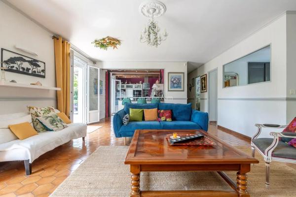 Vente                                                      Maison
                        
                     5 pièces                      120 m2                     à Pomponne